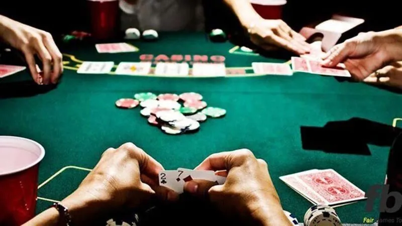 Cách quan sát và học hỏi từ đối thủ trong poker